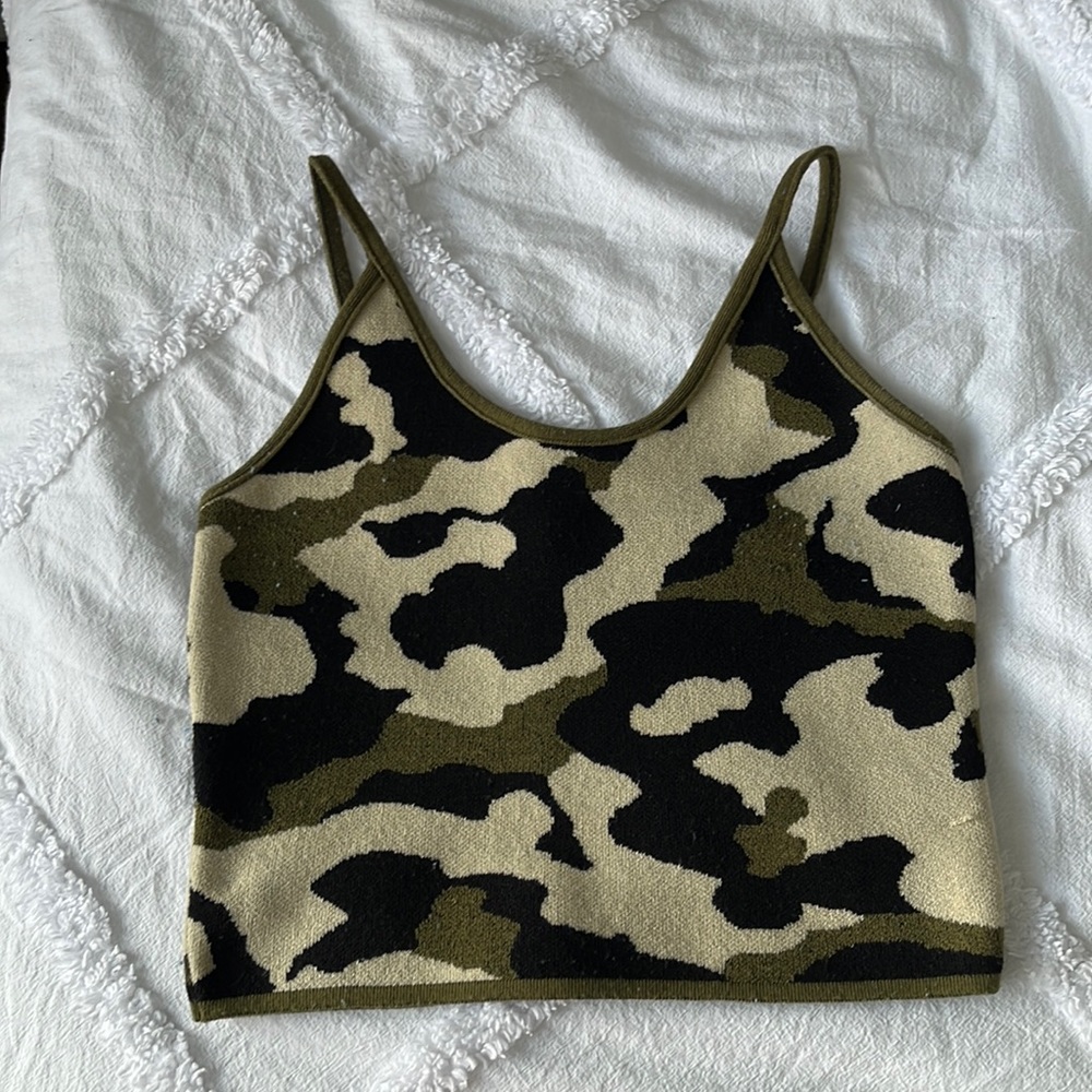 Medium Jordyn Jagger cropped tank top